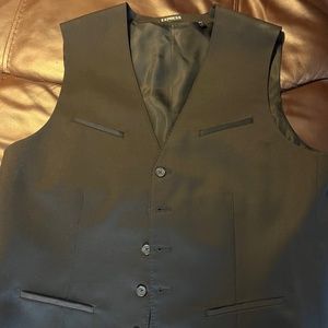 Express Size L Black Vest